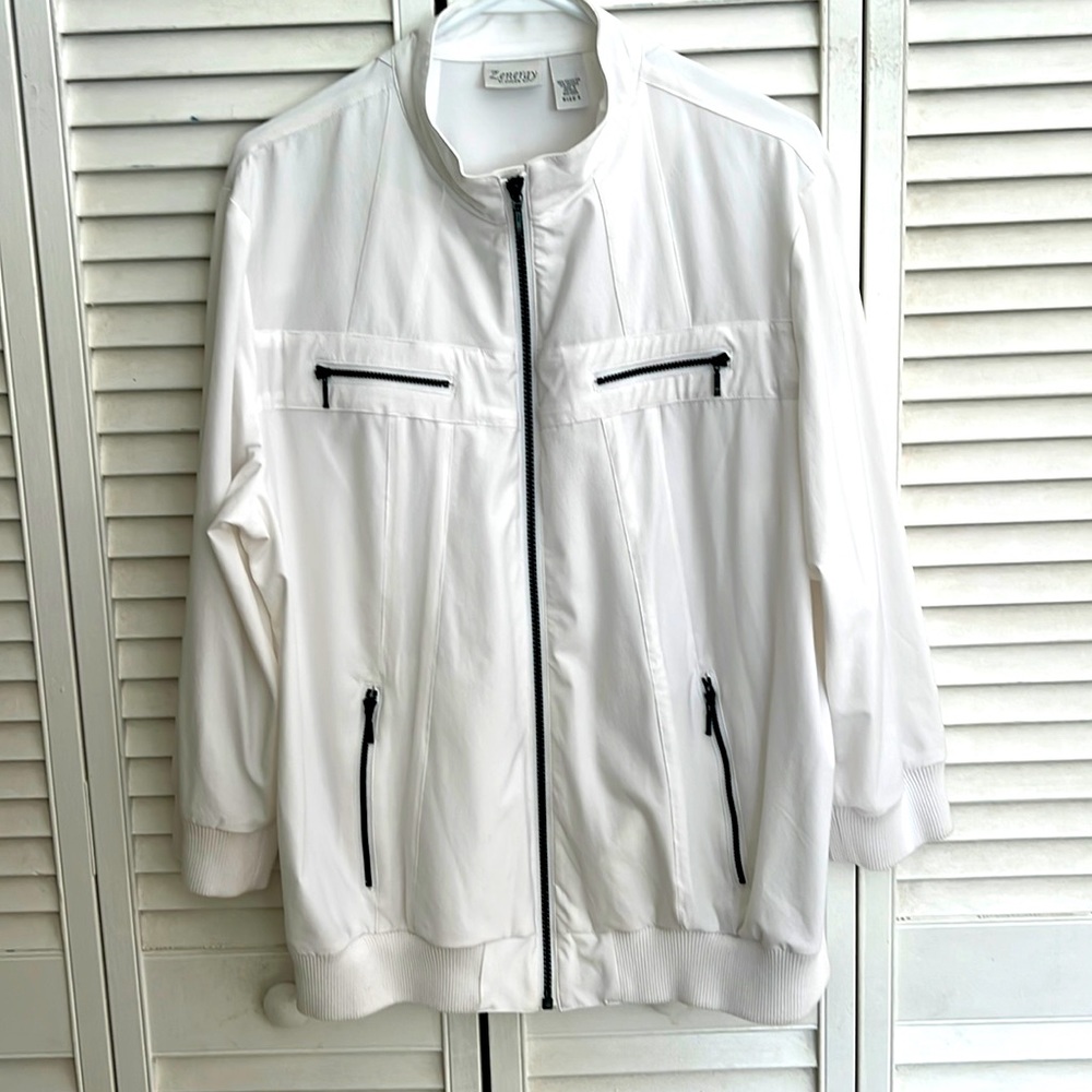 REDUcED! Stretchy Chico’s Senergy 3/4 sleeve jacket